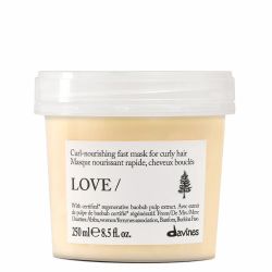 Подхранваща маска за къдрици с анти-фриз ефект до 72 часа Davines Essential Haircare LOVE CURL Mask 250ml