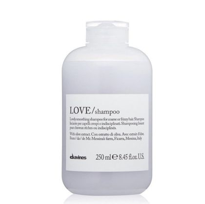 Изглаждащ анти-фриз шампоан за груба непокорна коса DAVINES LOVE Smooth Shampoo 250ml