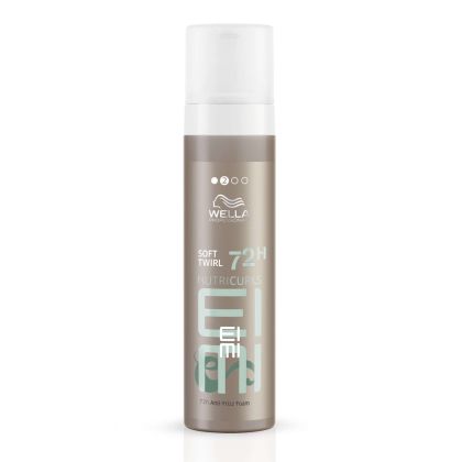 Анти-фриз пяна със средна фиксация за къдрава коса WELLA EIMI Nutricurls Soft Twirl 72h Anti-Frizz Foam 200ml