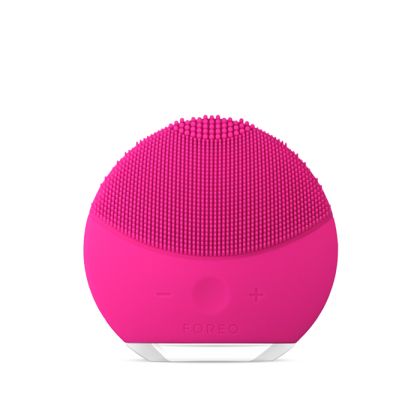Почистващ масажор за лице FOREO LUNA Mini 2 Fuchsia