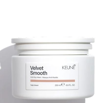 Интензивно изглаждаща маска с липиди за копринено гладка коса Keune Care Velvet Smooth Anti-Frizz Mask 250ml