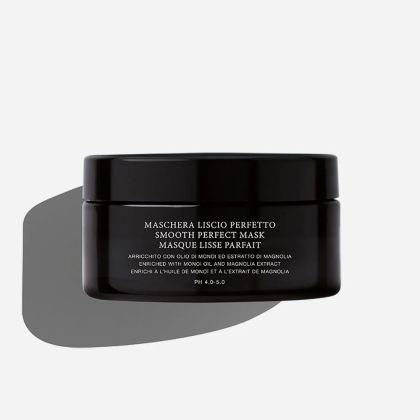 Маска за изглаждане и уплътняване на непокорна коса pH Smooth Perfect Mask 200ml 