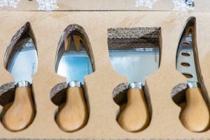XMAS 2018! Комплект за матиране на руса и/или бяла коса milk_shake Silver Shine Kit + Ножове за сирена