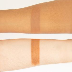 Пудра за подчертаване контура на лицето без оранжеви тонове theBalm Take Home The Bronze Thomas