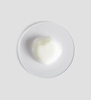 Почистващо мляко за всеки тип кожа Comfort Zone Essential Milk 200ml