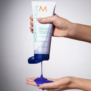Тониращ балсам за руса коса Moroccanoil Color Care Blonde Perfecting Purple Conditioner 200ml