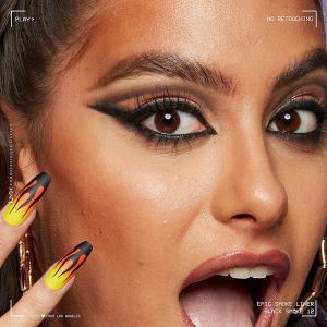 Дълготраен стик очна линия за опушен грим  NYX Epic Smoke Liner 0,17 гр