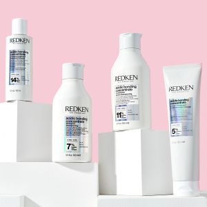 Балсам за увредена коса Redken Acidic Bondic Concentrate Conditioner 300ml