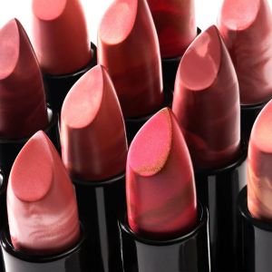 Хидратиращо червило с витамин Е и масло от рициново семе Laura Geller Italian Marble Lipstick