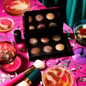 Палитра за лице от руж, хайлайтър и бронзант Laura Geller Cheek to Chic Tropical Glow Face Palette
