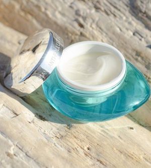 Комплект за възвръщане на блясъка и изглаждане на бръчките Thalgo Spiruline Boost Kit 2024