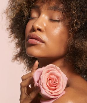 Почистващо масло за лице с подхранващ и подмладяващ ефект Cocosolis ROSE Purify & Nourish Oil Cleanser 50ml