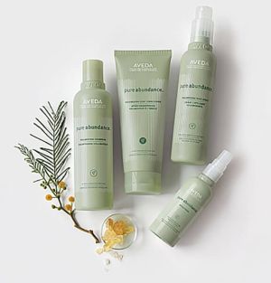 Безтегловен лак за невероятен обем и плътност за тънка и фина коса Aveda Pure Abundance Style 100ml