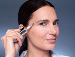 Околоочен серум за клетъчно подмладяване Institut Esthederm AGE PROTEOM Eye Advanced Serum 15ml