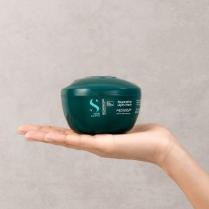 Дълбоко възстановяваща маска за фина увредена коса Alfaparf Semi di Lino Reconstruction Reparative Light Mask 200ml