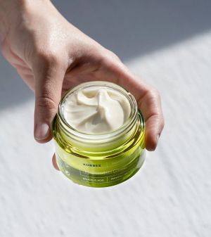 Гел-крем против пори, лъщене и несъвършенства Korres Santorini Grape Poreless Skin Cream 40ml
