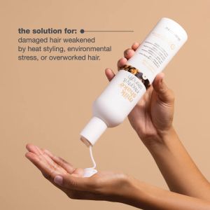 Подхранващ комплект от шампоан и балсам с масло мурумуру milk_shake Integrity 2Х300мл