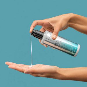 Термозащитен крем за къдрици с анти-фриз и хидратация Joico Curls Like Us Hydrate & Define Curl Creme Styler 200ml