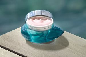 Нощен крем против бръчки с морски про-колаген и бакучиол Thalgo Hyalu-Procollagene Wrinkle Correcting Night Care 50ml