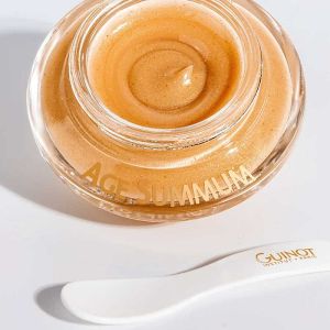 Луксозен анти-ейдж ексфолиант с двойно ензимно и механично действие Guinot Institut Paris Age Summum Scrub 50ml