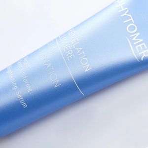 Озаряващ серум с витамин C против пигментни петна PHYTOMER Skin Lumination Brightening Serum 30ml